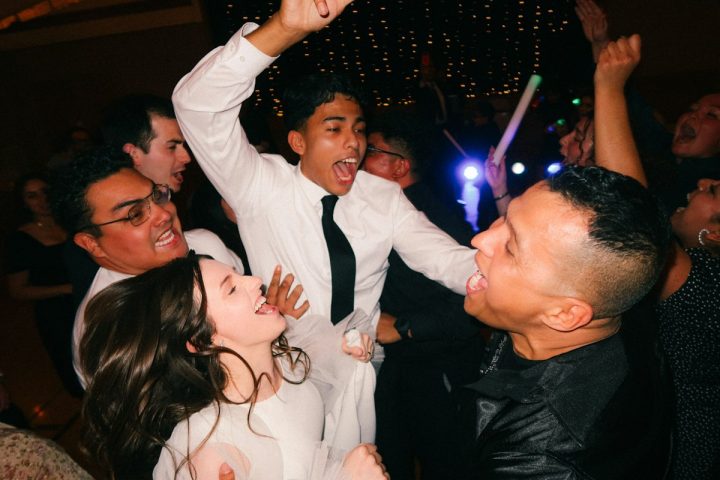 A Traditional Wedding Becomes a Social Media Trend