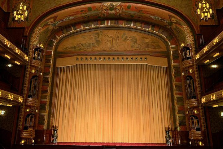 New Theater Season Featuring Shows from 8 Countries