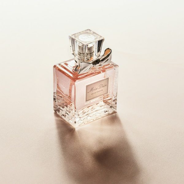 عطر الورد الفرنسي